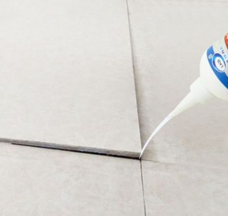 开原瓷砖空鼓维修公司分享卫生间瓷砖脱落的原因可能有以下几点